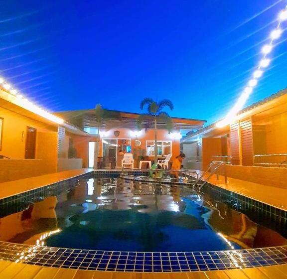 Номер Deluxe, The Windsor Boutique Resort