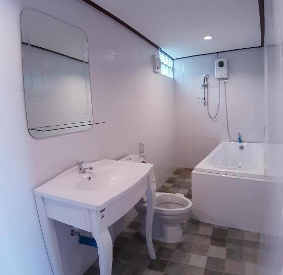 Номер Deluxe, The Windsor Boutique Resort