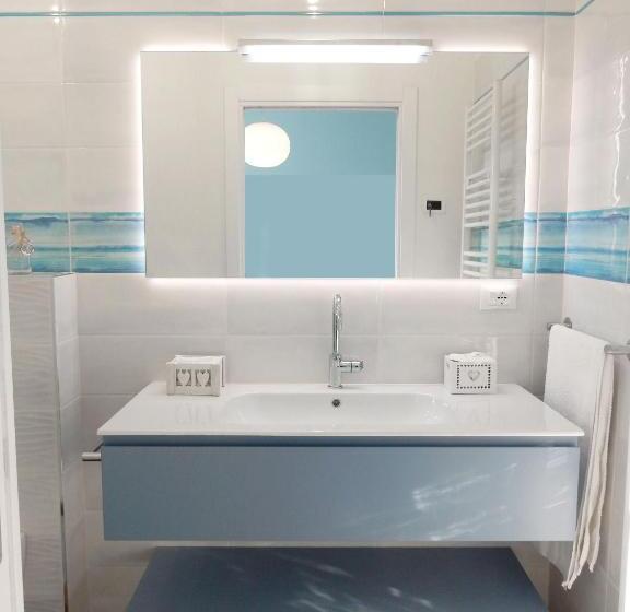 اتاق لوکس سه تخته, Villa Bruna