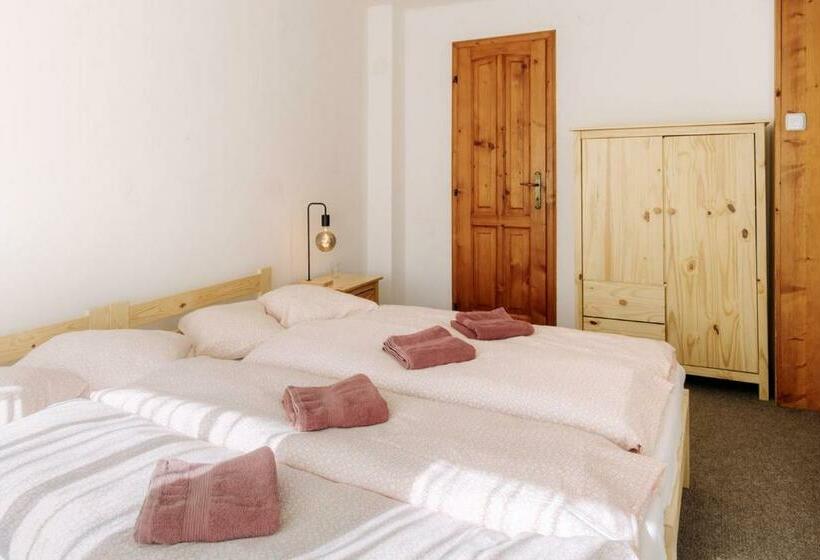 ファミリールーム, Chata Pod Sedlom čertovica