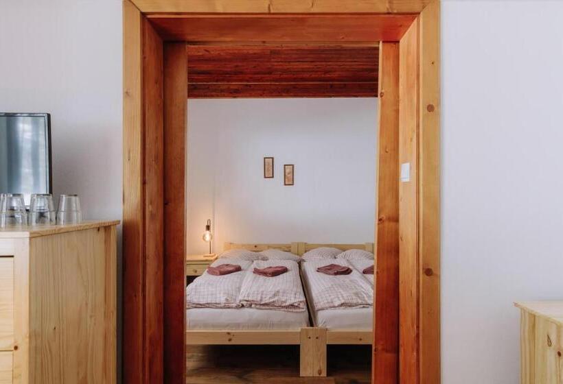 ファミリールーム, Chata Pod Sedlom čertovica