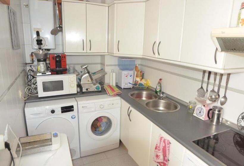 اتاق استاندارد یک نفره, Habitacion Centro Historico Malaga