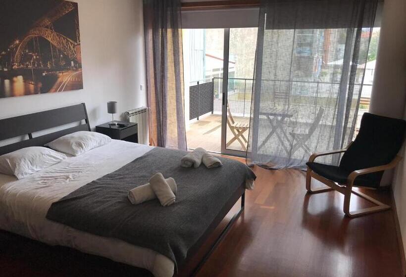 استودیوی استاندارد, Metro Heroismo Residence