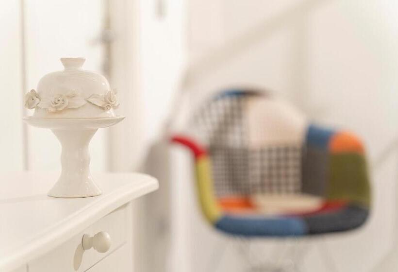 اتاق سوپریور با تخت بزرگ, Napulitandream