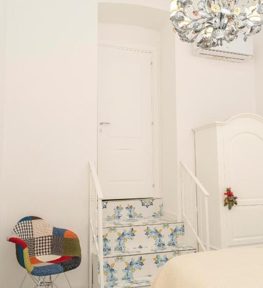 اتاق سوپریور با تخت بزرگ, Napulitandream