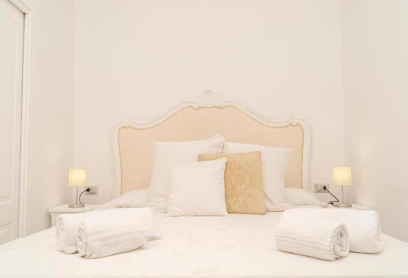 اتاق استاندارد, Napulitandream