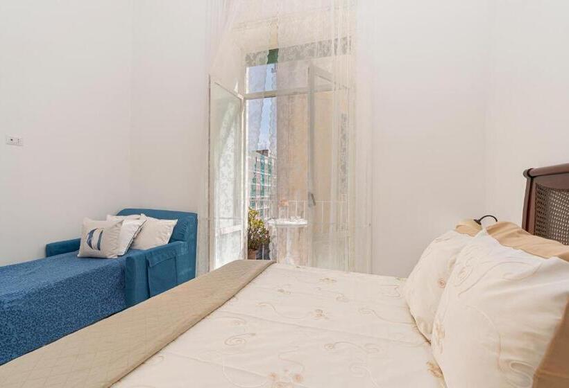 اتاق لوکس, Napulitandream