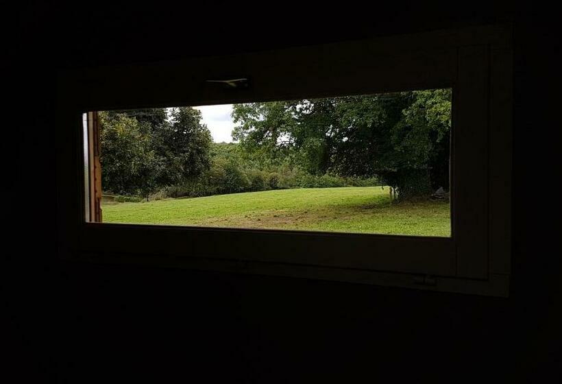 غرفة قياسية مزوَّدة بتراس, La Thibaudiere Tilleul