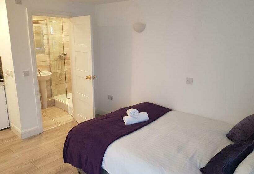 חדר דלוקס, Stanwell Stansted Airport