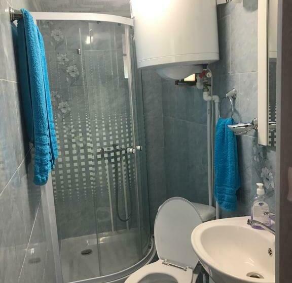 Номер Стандарт, La Rita Acasă