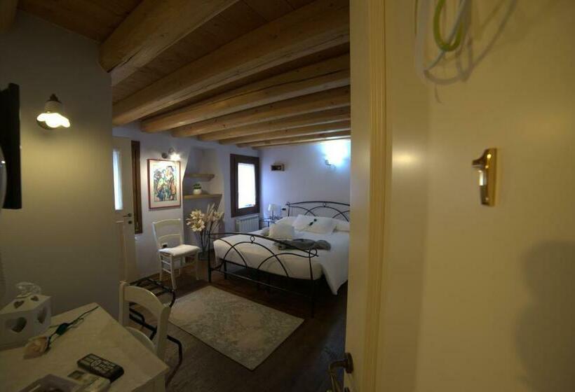 اتاق استاندارد, B&b Casa Perla