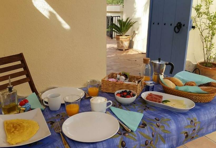 수피리어 룸, Casa Romero