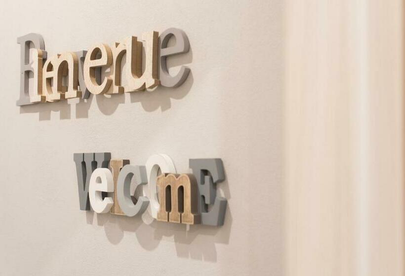 اتاق لوکس, La Bonheur, Terre Marine