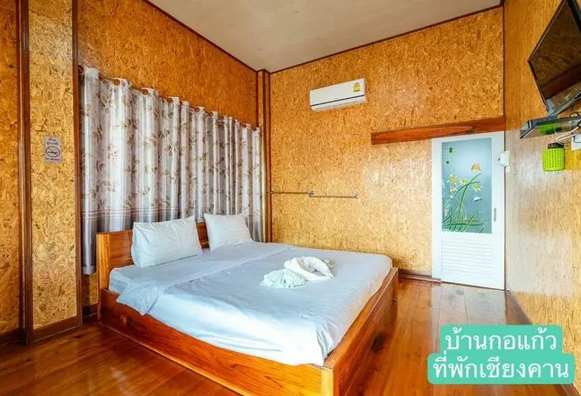 キングサイズベッドのデラックスルーム, Baan Kokaew Chiang Khan