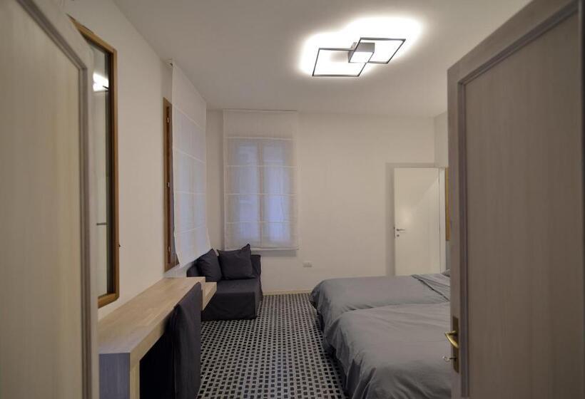 اتاق استاندارد, Carbonaia Venezia