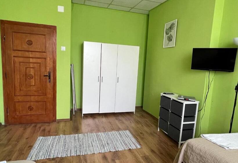 דירת שני חדרים, Oleander Rooms & Apartment