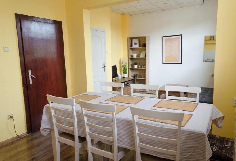 آپارتمان 3 خوابه, Oleander Rooms & Apartment