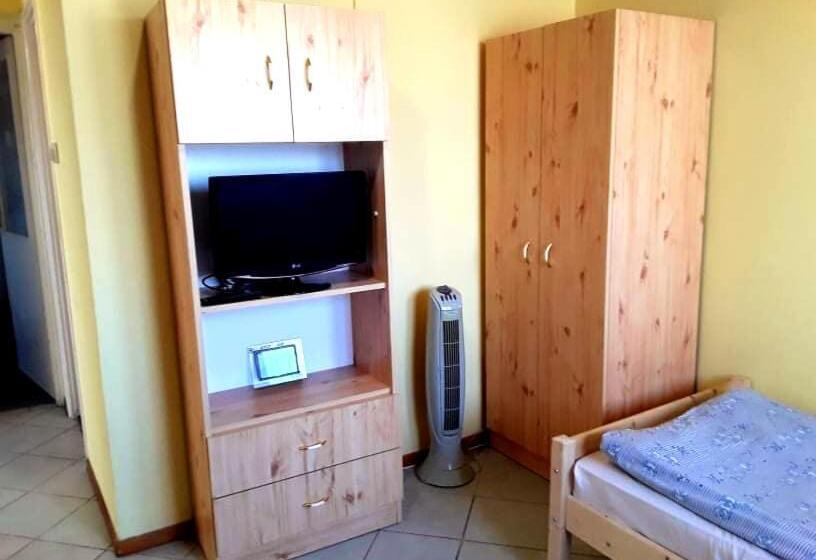 Habitación Triple Estándar con Vistas, Széplak Apartman