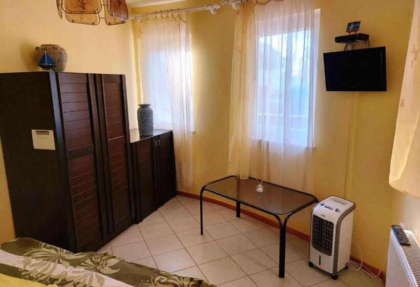 バルコニー付きスタンダードルーム, Széplak Apartman
