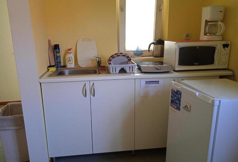 Habitación Estándar con Balcón, Széplak Apartman