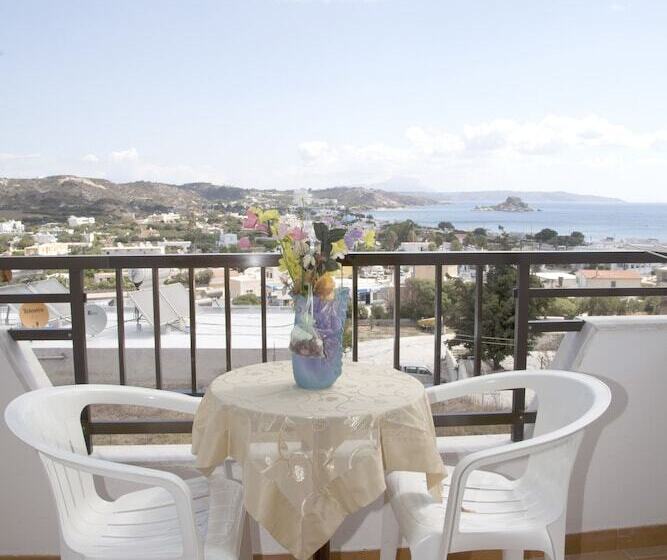 スタンダードルーム, Archodia Studios