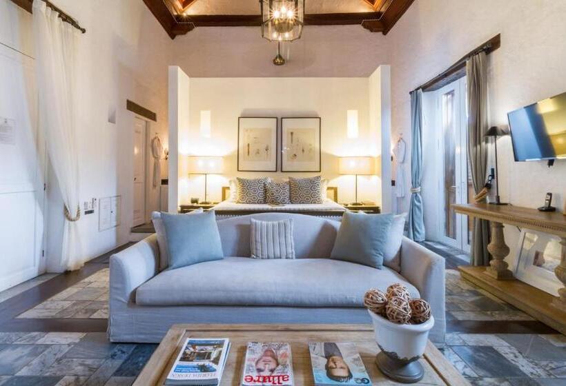 סוויטה, Boutique Casa Del Coliseo