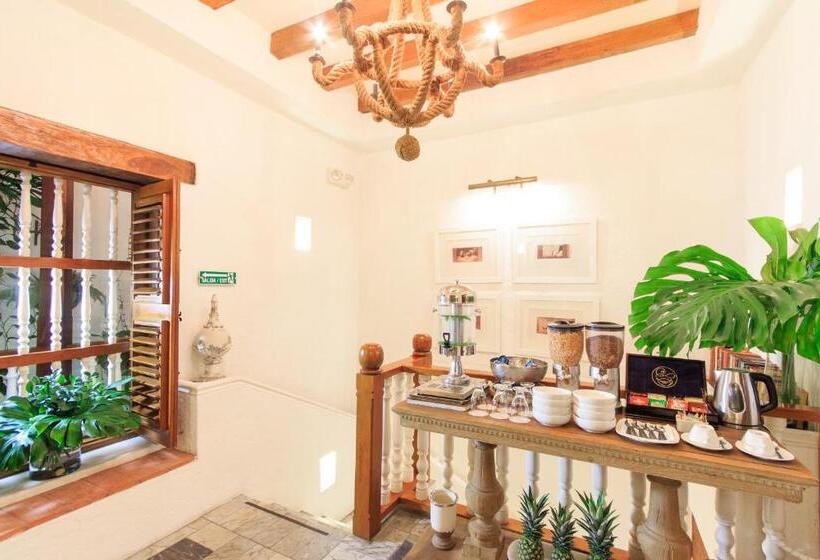 סוויטה, Boutique Casa Del Coliseo