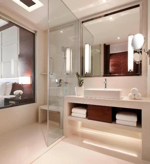 带大床的行政房间, Courtyard By Marriott Pune Chakan