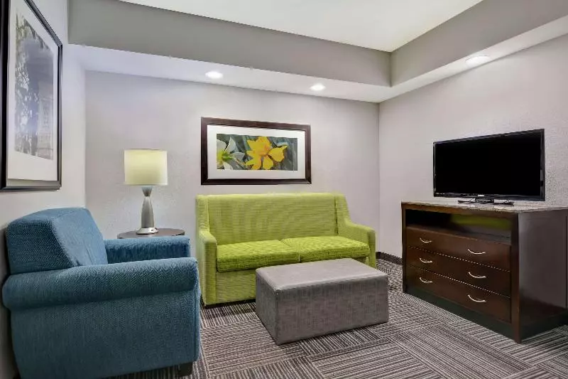 Sviitti King-vuode, Hilton Garden Inn Fayettevile