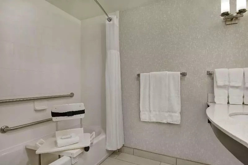 Standard-huone King-vuode, Hilton Garden Inn Fayettevile