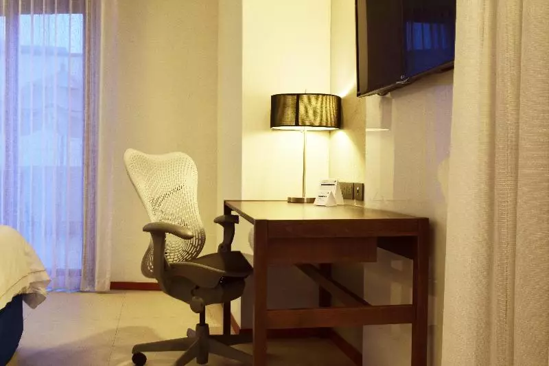 キングサイズベッドのスイートルーム, Holiday Inn Express Puerto Vallarta, An Ihg