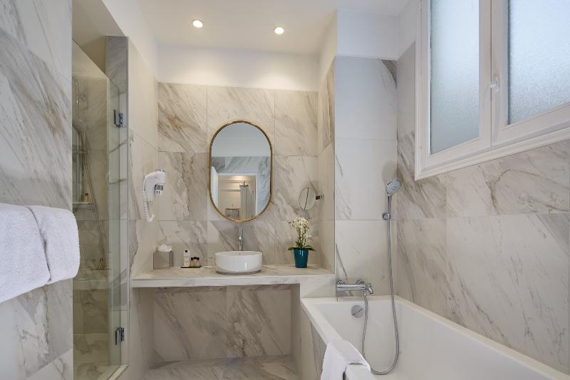 מיטת קינג בסוויטה, Holiday Inn Express Puerto Vallarta, An Ihg