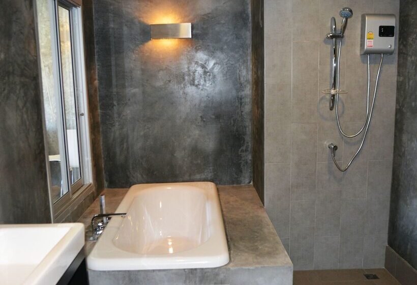 جناح, Replay Residence Samui