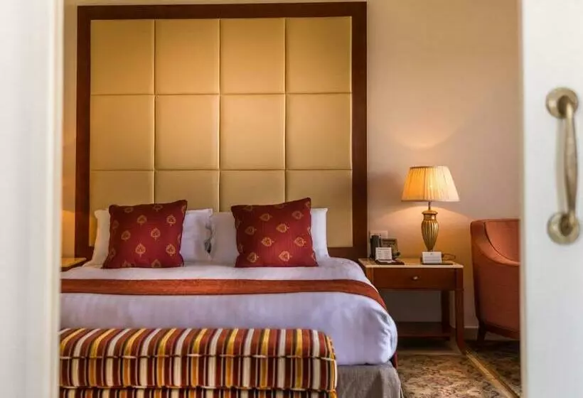سوییت با چشم‌انداز دریا, Baron Palace Sahl Hasheesh