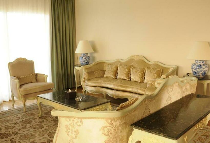 سوئیت رویال, Baron Palace Sahl Hasheesh