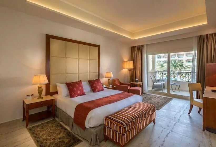 سوییت, Baron Palace Sahl Hasheesh