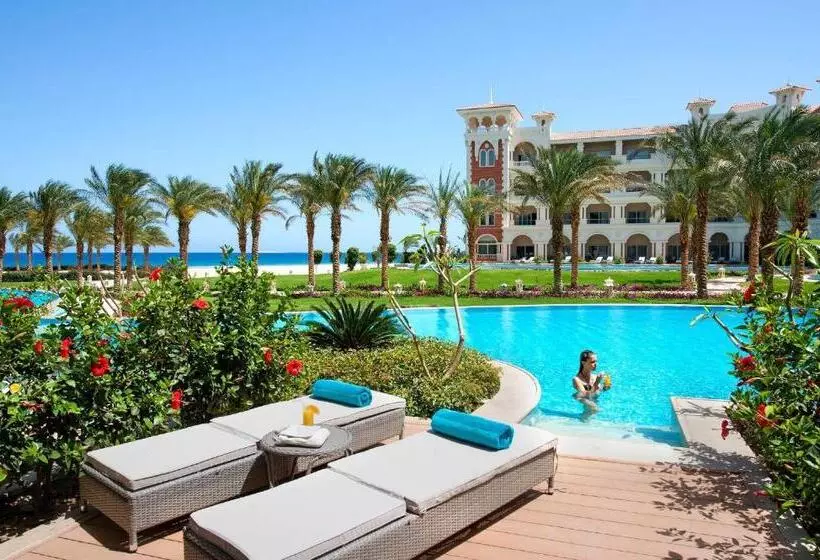 Swim-up suite, Baron Palace Sahl Hasheesh