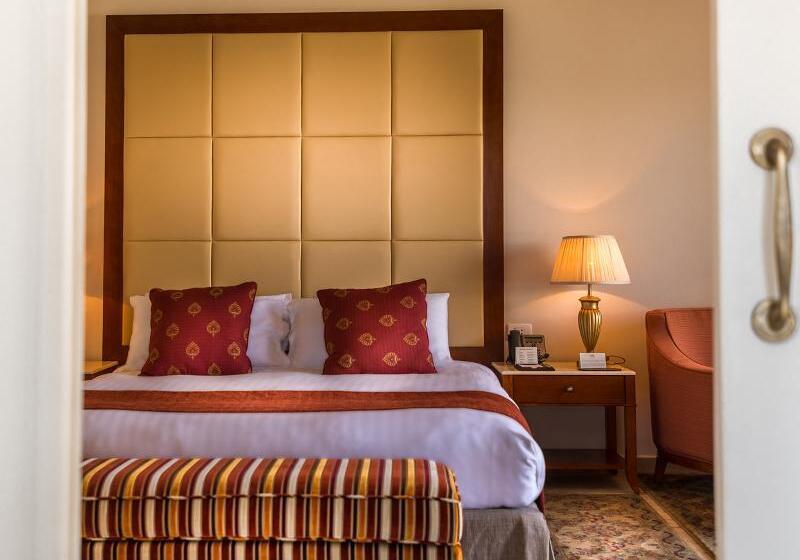 سوییت با چشمانداز دریا, Baron Palace Sahl Hasheesh