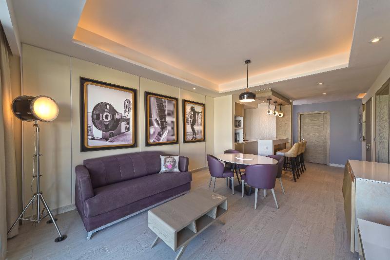 سوییت, Baron Palace Sahl Hasheesh