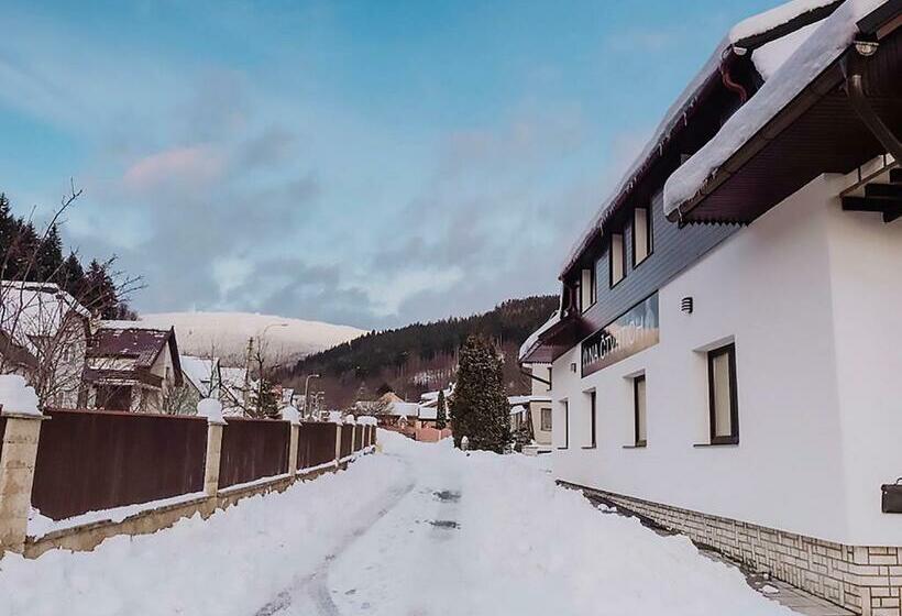 חדר סטנדרט, Apartmány Na čtvrtích