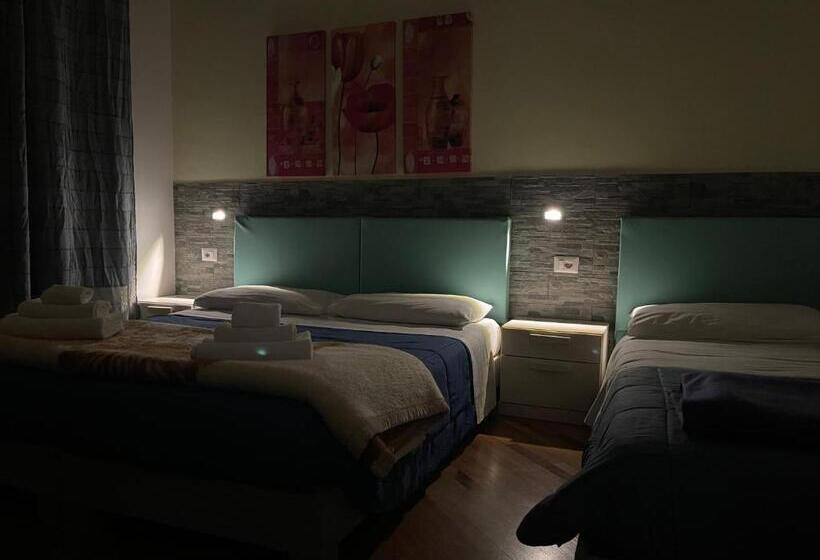 غرفة قياسية ثلاثية, B&b Le Ginestre