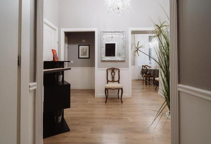 اتاق استاندارد, Rooms Genova Dei Rolli