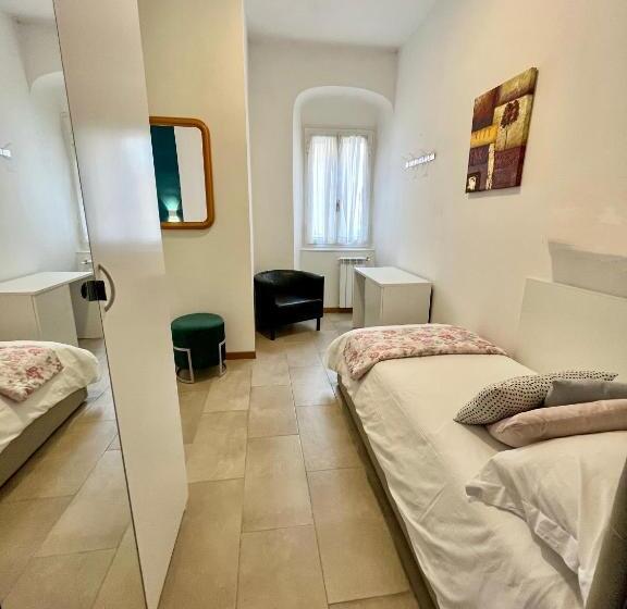 غرفة قياسية ثلاثية, Alla Fontanella