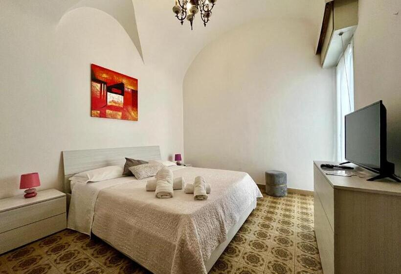 شقة غرفتين, Alla Fontanella