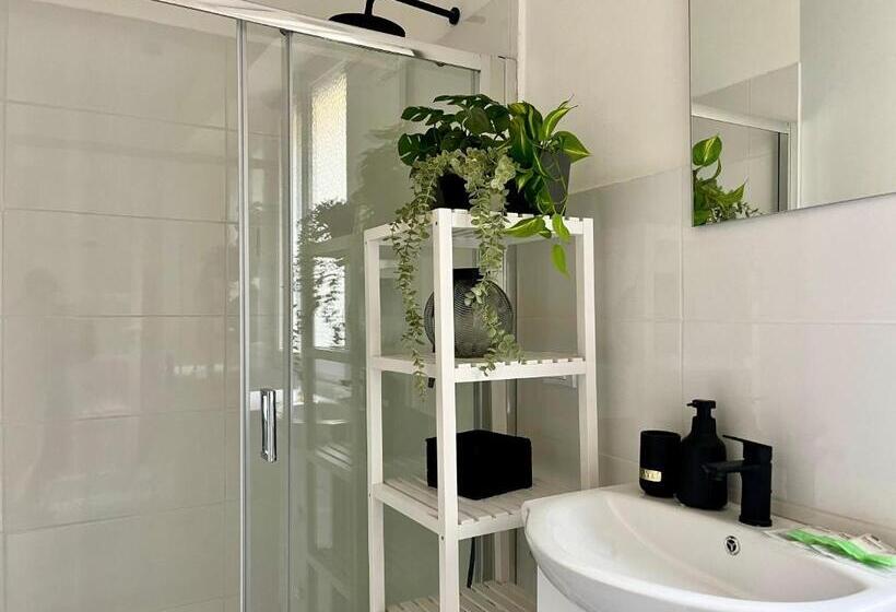 شقة غرفة واحدة مزودة بتراس, Alla Fontanella