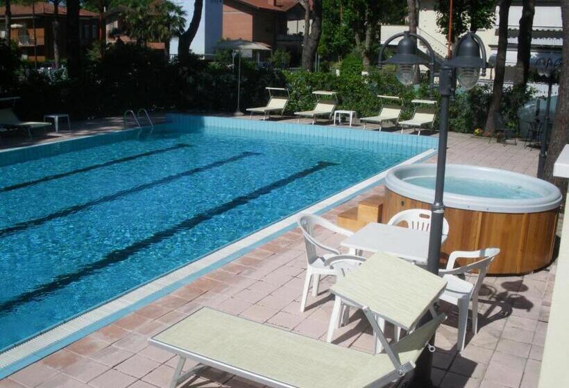 스탠다드 룸, Ascot