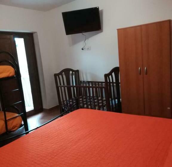 Четырехместный Номер Стандарт, Borgo Degli Amici