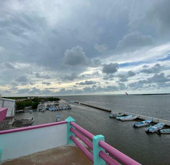 豪华海景房带阳台, San Felipe De Jesus Yucatan