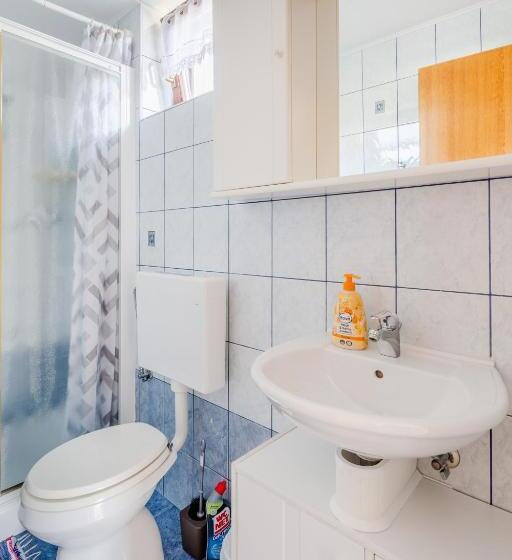 استودیوی استاندارد, Apartment & Rooms Bruna Vučič