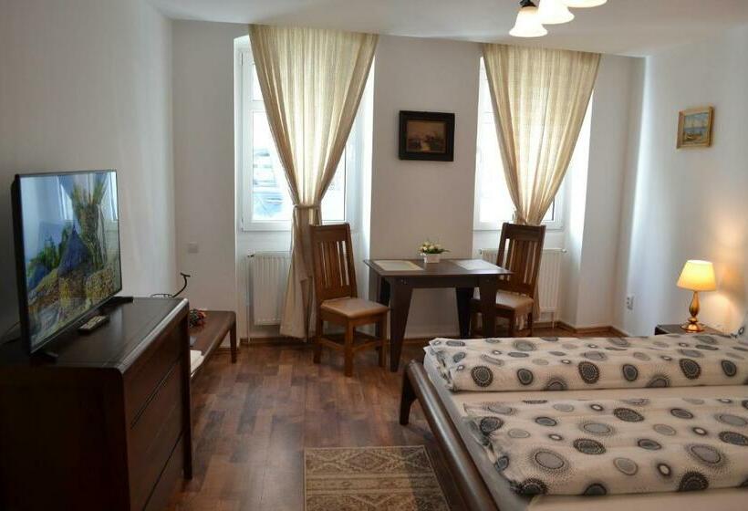 إستوديو قياسى, Casa Fanarilor